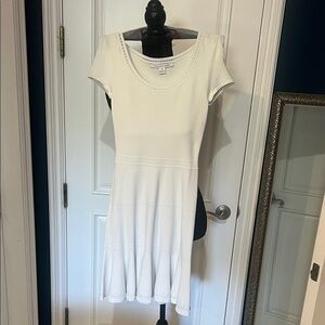 Diane Von Furstenberg Elegant White Mini Dress